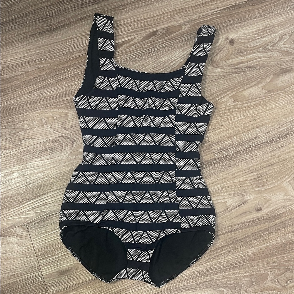 Seea Tofino Black & White Medium